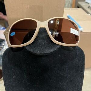 Oscar Optix Tan Reader Sunglasses +2.50
